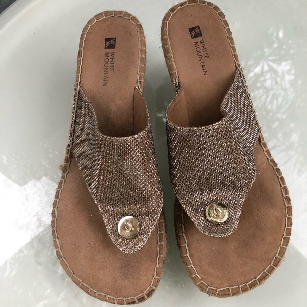 White Mountain gold Sandals Minimalist Design